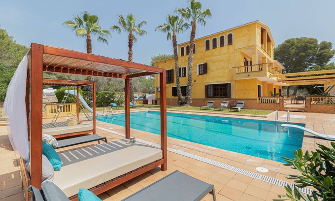 Vilanova I la Geltru Villa | Exclusive environment surrounded by nature 10 minutes from the beach.