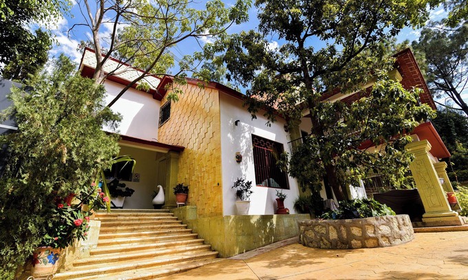 San Felipe del Agua Villa | EXCLUSIVE LUXURY VILLA WITH 8 BEDROOMS AND PRIVATE GARDENS.