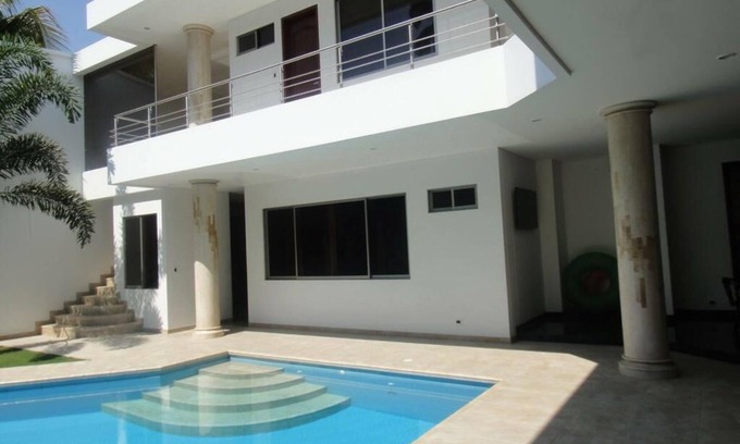 Cali House | Exclusive luxury house with pool