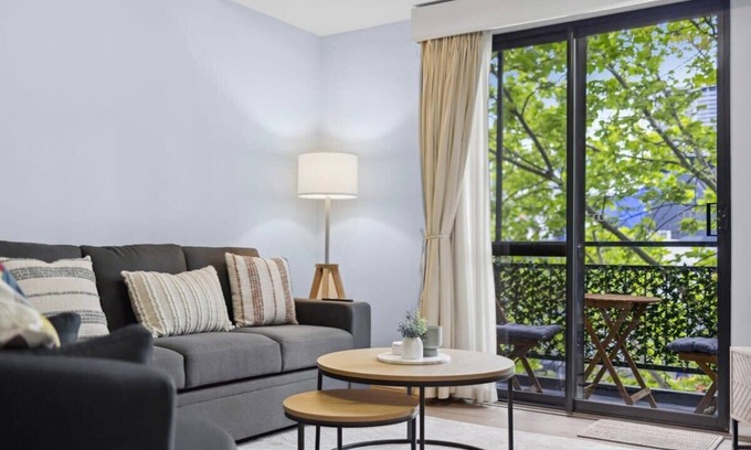 Northbridge Apartment | Exclusive Northbridge Apt w Wi-Fi Pool