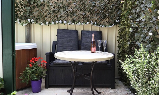 Stoneville Apartment | Exclusive, private hideaway with luxury spa.