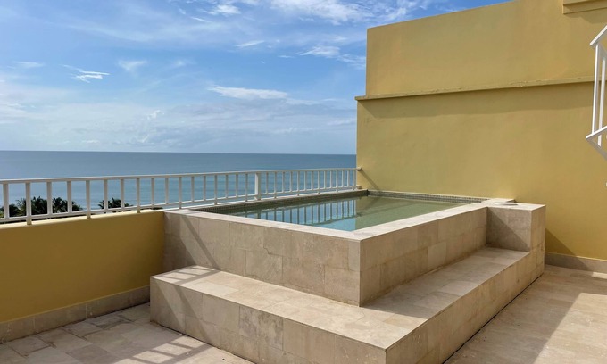 Playa Blanca Apartment | Exclusive Private pool and Beach Apartment in Puntarena