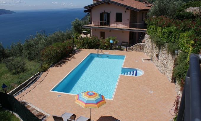 Oldesio Apartment | Exclusive, private residence with pool and unique views