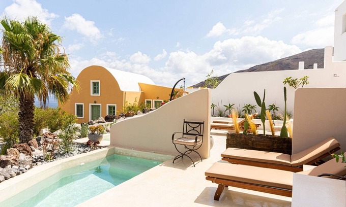 Finikia Villa | Exclusive Santorini Villa | 3 Bedroom Villa | Private Jetted Pool Sea View