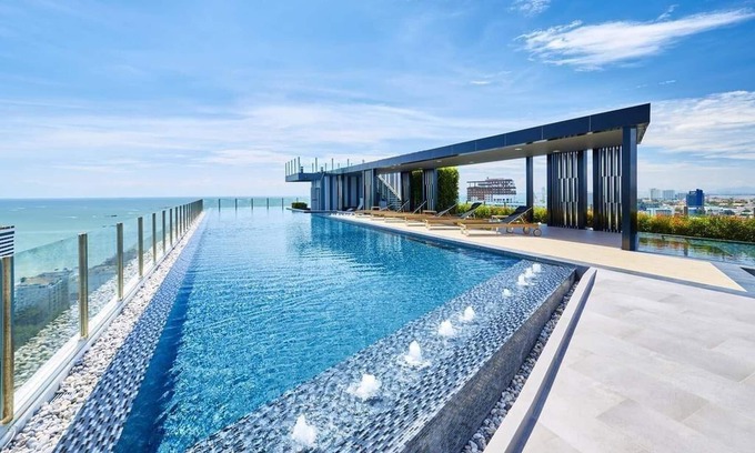 Central Pattaya Apartment | Exclusive Sea View 2 Bed Room High Floor 2 Balcony