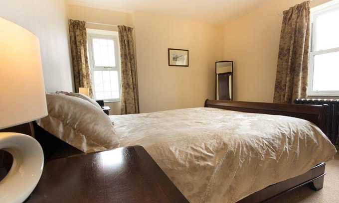 Blackwell in the Peak House | Exclusive Use Moor Grange Farm 13 Bedrooms