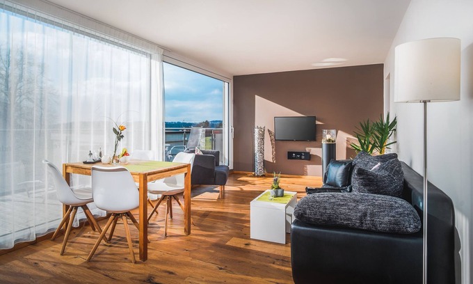 Hoerbranz Condo | Exclusive vacation apartment with balcony, 2 rooms 55m², direct hiking trails, close to the lake