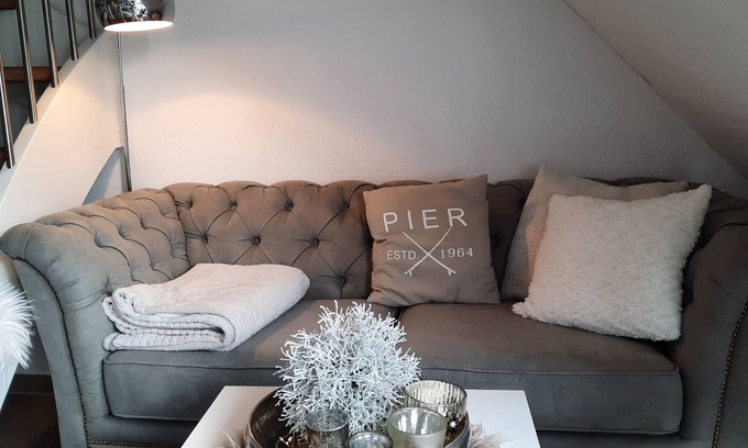 Norddeich Condo | Exclusive vacation apartment with maritime details, WiFi, heated cabin, 2 bicycles