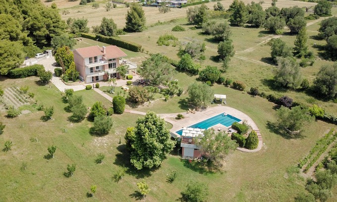 Sane Villa | Exclusive villa sani area