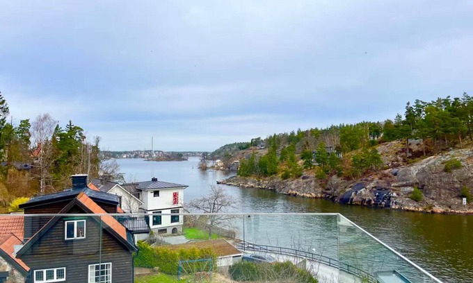 Gashaga Villa | Exclusive Villa - private jetty & fabulous lake views