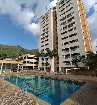 Naguanagua Apartment | Exclusivo Apartamento con Piscina y Wi-Fi