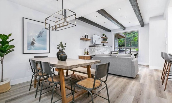 Whistler Cay Estates Condo | Executive 2BR Whistler Village Home: Sleeps 6, AC, Free Parking & Near Shops & Trail!