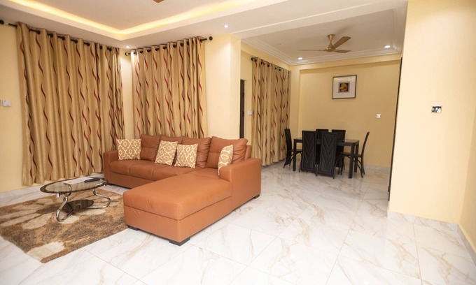 Accra Apartment | Executive 3-Bedroom Furnished Apartment - just 25 mins drive from the Airport