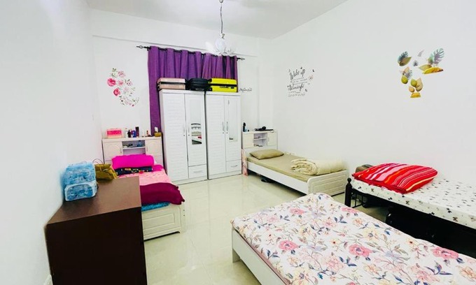 Al Mankhool House | Executive Bedspace only For Ladies