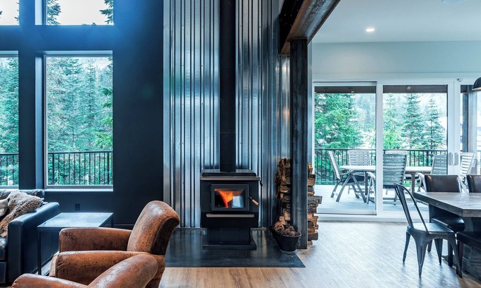 Hemlock Valley Cabin | Executive Cabin, Ski and Ski Out at Sasquatch Mountain