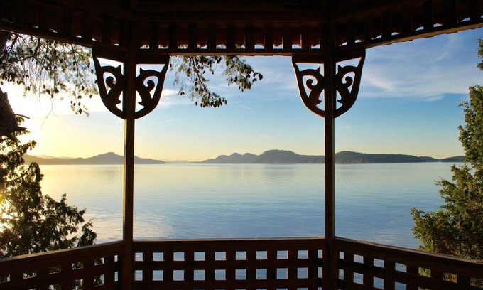 Saturna Island House | Executive-class cottage on private island with stunning ocean views