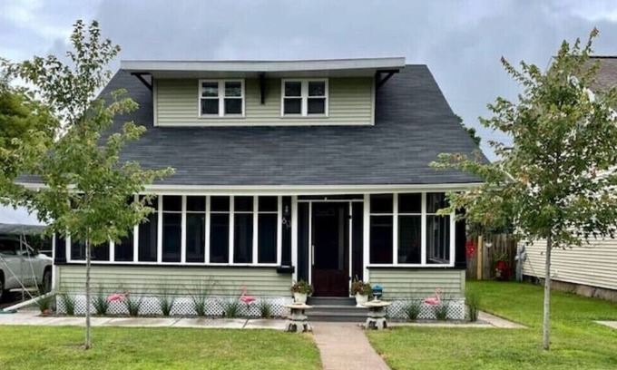 Kingsford House | Executive Craftsman with Huge Fenced Yard