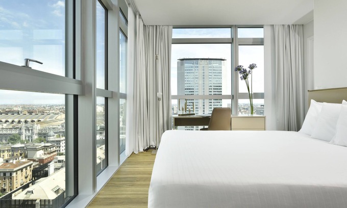 Centro Direzionale Apartment | Executive four-room apartment with city view - Torre Galfa Milan | An Experiences