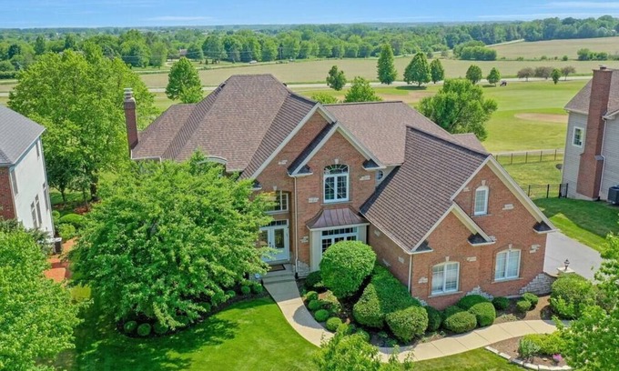 Geneva House | Executive Home with Luxurious amerities