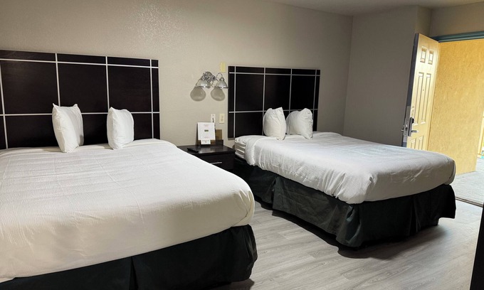 Crystal City Hotel | Executive Inn Crystal City