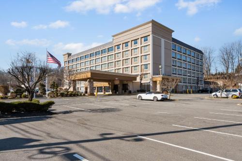 Fort Lee Hotel | Executive Inn - Fort Lee