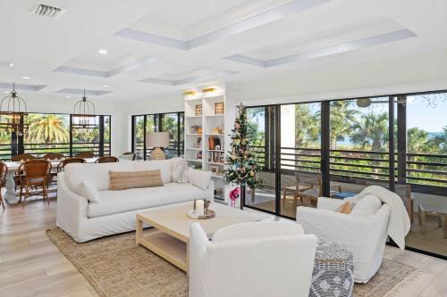 Sanibel Apartment | Executive Residence at Gulfside Place Completely Renovated in 2021 Walk Out Panoramic Gulf Views
