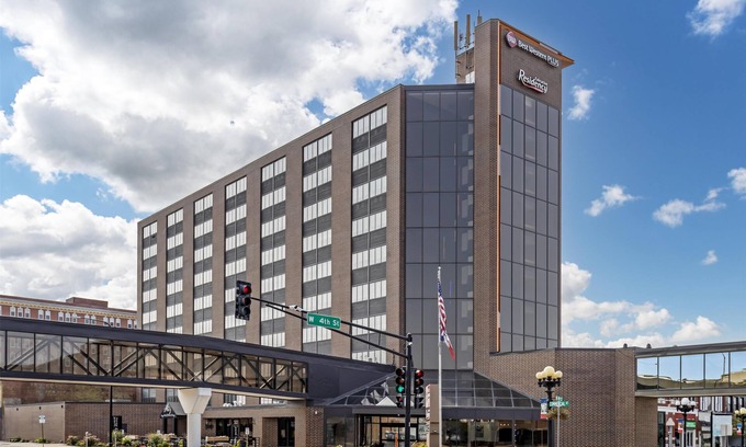 Waterloo Hotel | Executive Residency By Best Western Waterloo & Cedar Falls