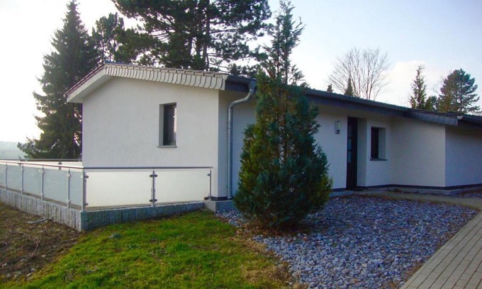 Husen House | Exklusives Ferienhaus keine Monteure