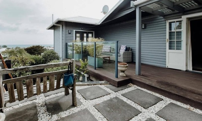 New Plymouth Apartment | Expansive City and Sea Views Apartment