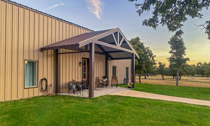 Fredericksburg House | Expansive getaway near downtown with fast WiFi, Wii, grill & W/D