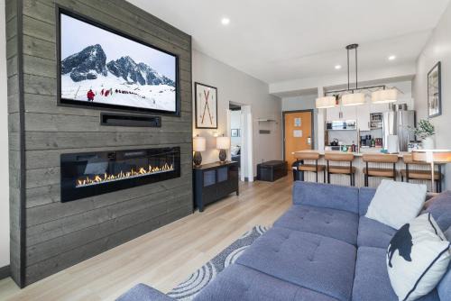 Snowshoe Apartment | Expedition Station 401 Renovated Slope Side Getaway WiFi