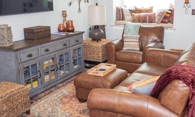 Briargate House | Experience an awesome monthly stay at a Cozy Town House