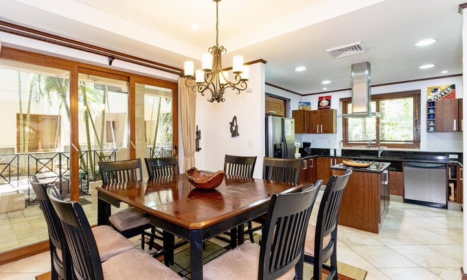 Playa Hermosa Condo | Experience Beachfront Bliss in a Charming 3-Bedroom Condo - Sol y Mar 4C