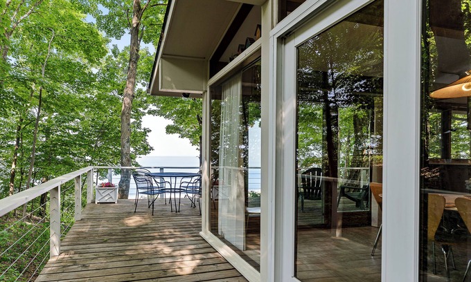 Port Sheldon House | Experience comfort at Graceland, a charming 3-bedroom house