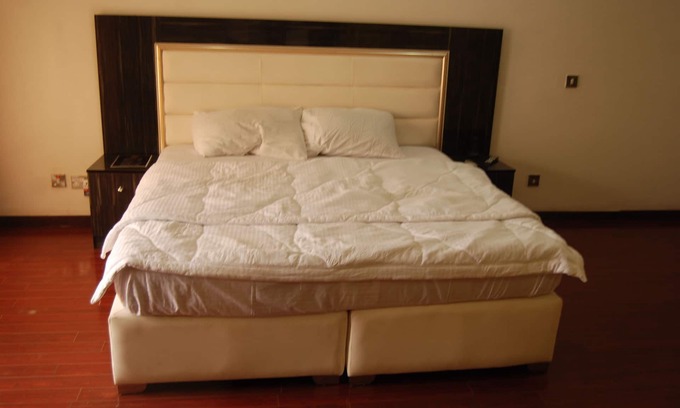 Abuja Hotel | Experience Comfort @ Kings Court Hotel,Abuja Good location,good staff,good rooms