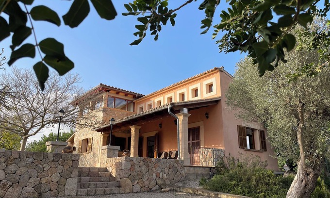 Santa Maria del Cami House | "Experience Luxury and Comfort at Casa Moragues in Santa María del Camí"
