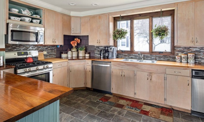 Stowe Village Historic District House | Experience fall in the Village!