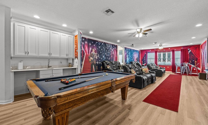 Kissimmee House | Experience Hollywood Glamour for 30 Guest Stars! Mega Vacation Mansion!