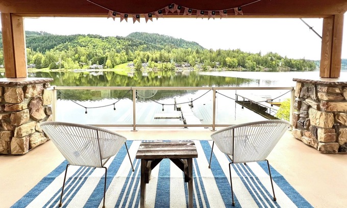 Mount Vernon House | Experience Lake Living with a Private Playground at Your Doorstep!