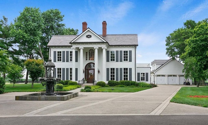 Harrodsburg House | Experience luxury and history at Desmar Stables, a stunning 7,019 sq ft estate on 95 acres