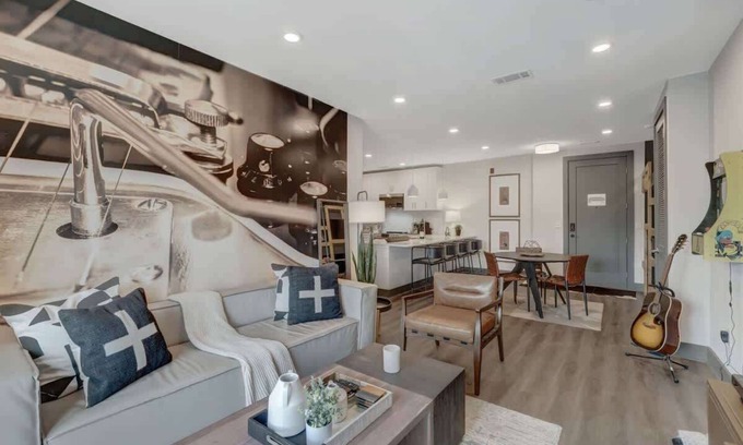 Rutledge Hill Condo | Experience modern luxury in Nashville - 6 Min to Broadway