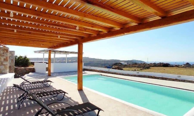 Plintri Apartment | Experience Mykonos Ruby Paradise with Shared Pool