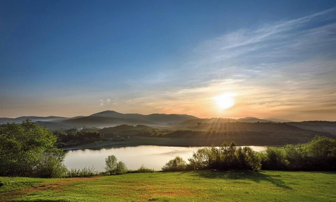 Talmaciu RV Rental | Experience nature up close - overnight stay at the foot of the Făgăraș Mountains