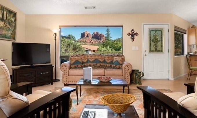 West Sedona House | Experience Nature.Walk to hikes, Great Views-Near Oak Creek!