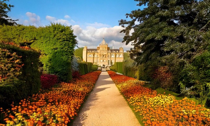 New Forest District Other | Experience the epitome of English elegance at English Countryside Estate.