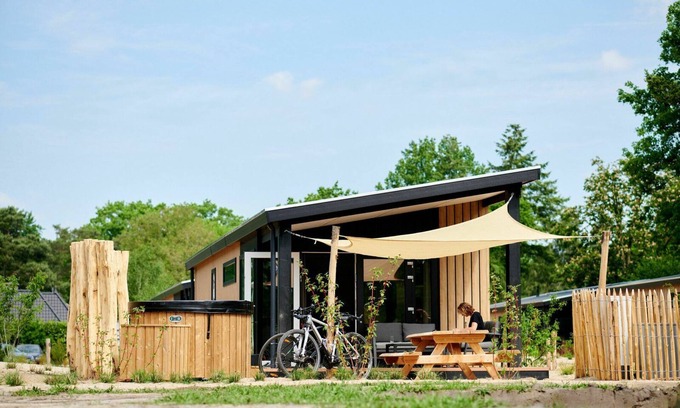 Municipality of Barneveld House | Experience the genuine Veluwe feeling in this relaxed Sand Lodge