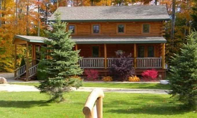 McMillan Cabin | Experience the North. in Luxury - at an Affordable Price!