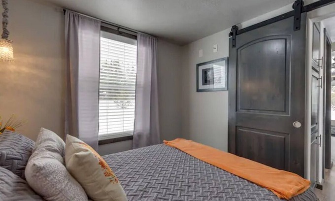 Rea Cottage | Experience Tiny Home living near Yellowstone