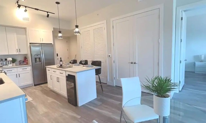 West Palm Beach Apartment | Experience West Palm Beach near vibrant CityPlace