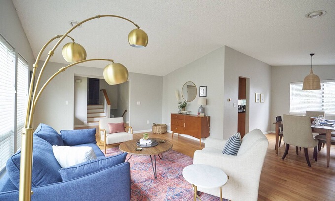 Bothell House | Experience Woodinville Wine Country/Downtown Bothell